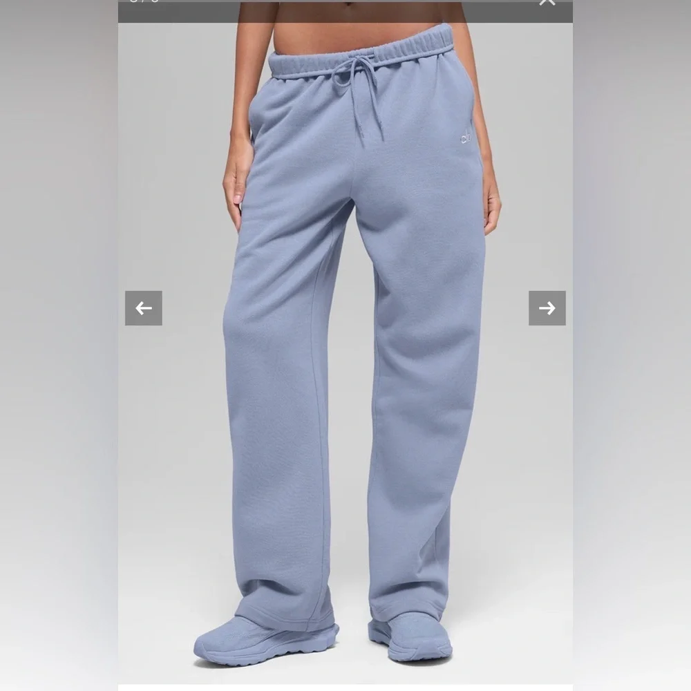 ALO Yoga Accolade Straight Leg Sweatpant Winter Frost Large NWT